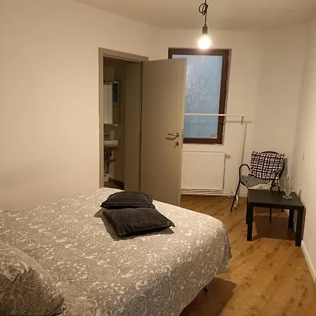 76 Tabakvest Apartment Antwerp